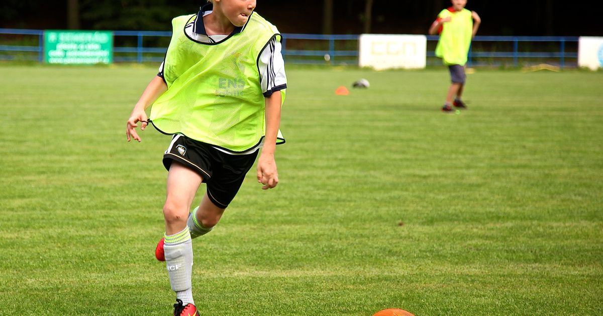 少年サッカーで上達する方法 伸び悩みをこれで解消しよう 子供の習い事の体験申込はコドモブースター 少年サッカーで上達する方法 伸び悩みをこれで解消しよう 子供の習い事の体験申込はコドモブースター