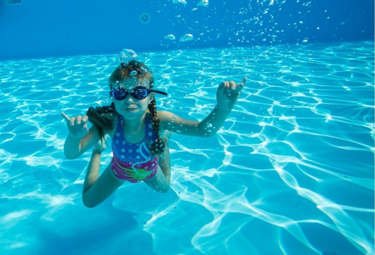 ベビースイミングの準備に何が必要 女の子向けのおすすめ水着も 子供の習い事の体験申込はコドモブースター ベビースイミングの準備に何が必要 女の子向けのおすすめ水着も 子供の習い事の体験申込はコドモブースター