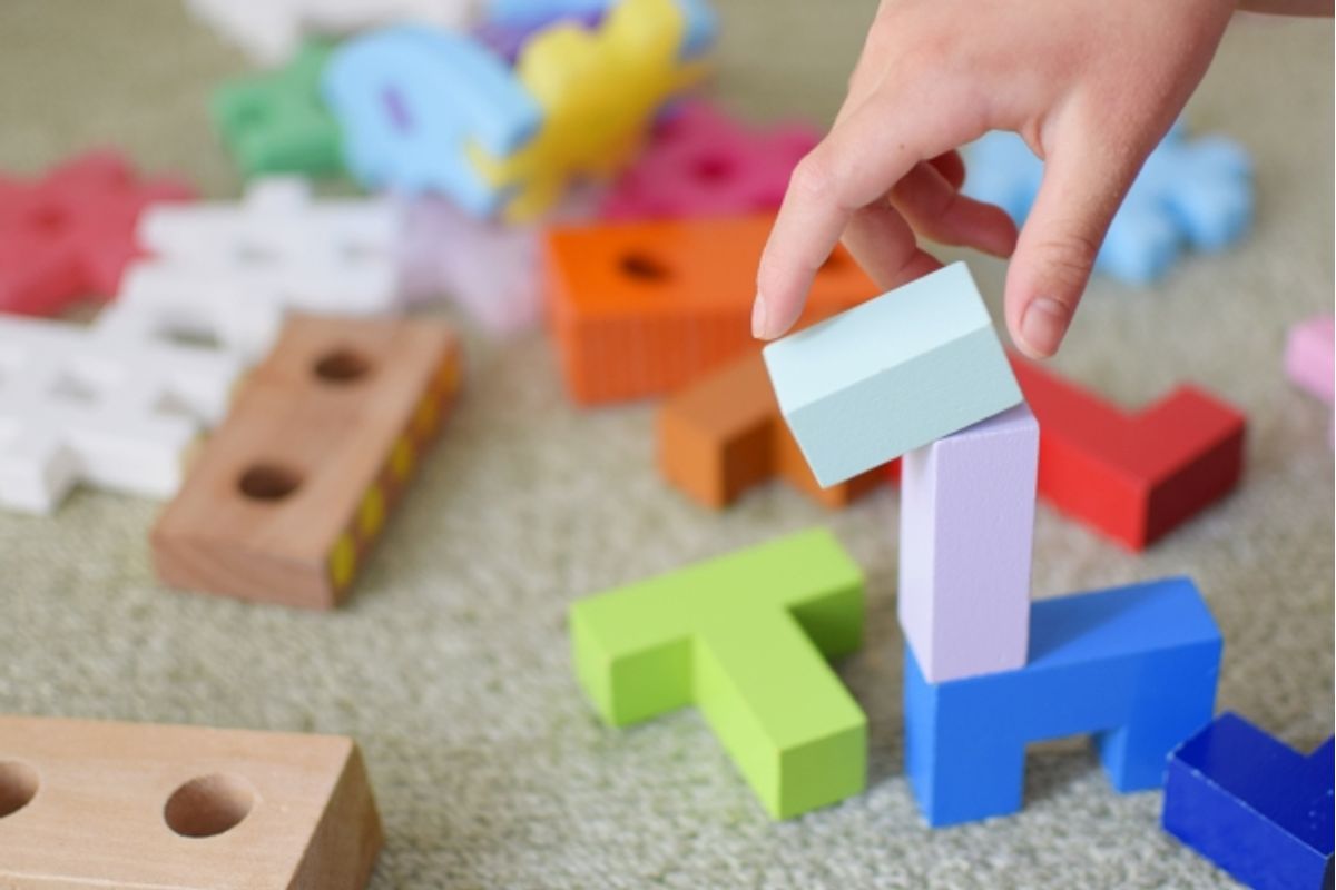 知育にも効果がある おすすめの人気ブロックおもちゃ10選 子供の習い事の体験申込はコドモブースター 知育にも効果がある おすすめの人気ブロックおもちゃ10選 子供の習い事の体験申込はコドモブースター