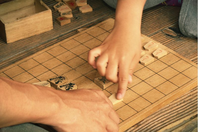 子供に将棋を習わせるメリット デメリットは 月謝相場 平均費用はどのくらい 子供の習い事の体験申込はコドモブースター 子供に将棋を習わせるメリット デメリットは 月謝相場 平均費用はどのくらい 子供の習い事の体験申込はコドモブースター