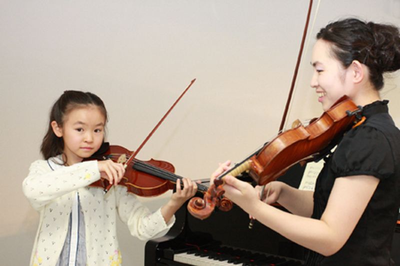 宮地楽器バイオリン教室で幼児から養う音楽力 料金や生徒の声は 子供の習い事の体験申込はコドモブースター