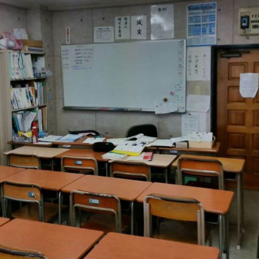 個別指導塾Ｊアカデミア　小学生コース 三好校8