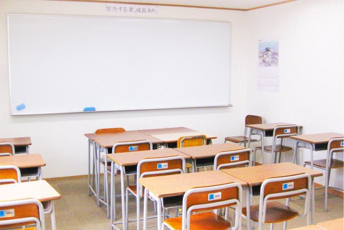実成館 富雄南校6