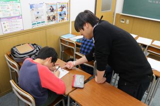 京進の中学・高校受験TOPΣ 教室 3