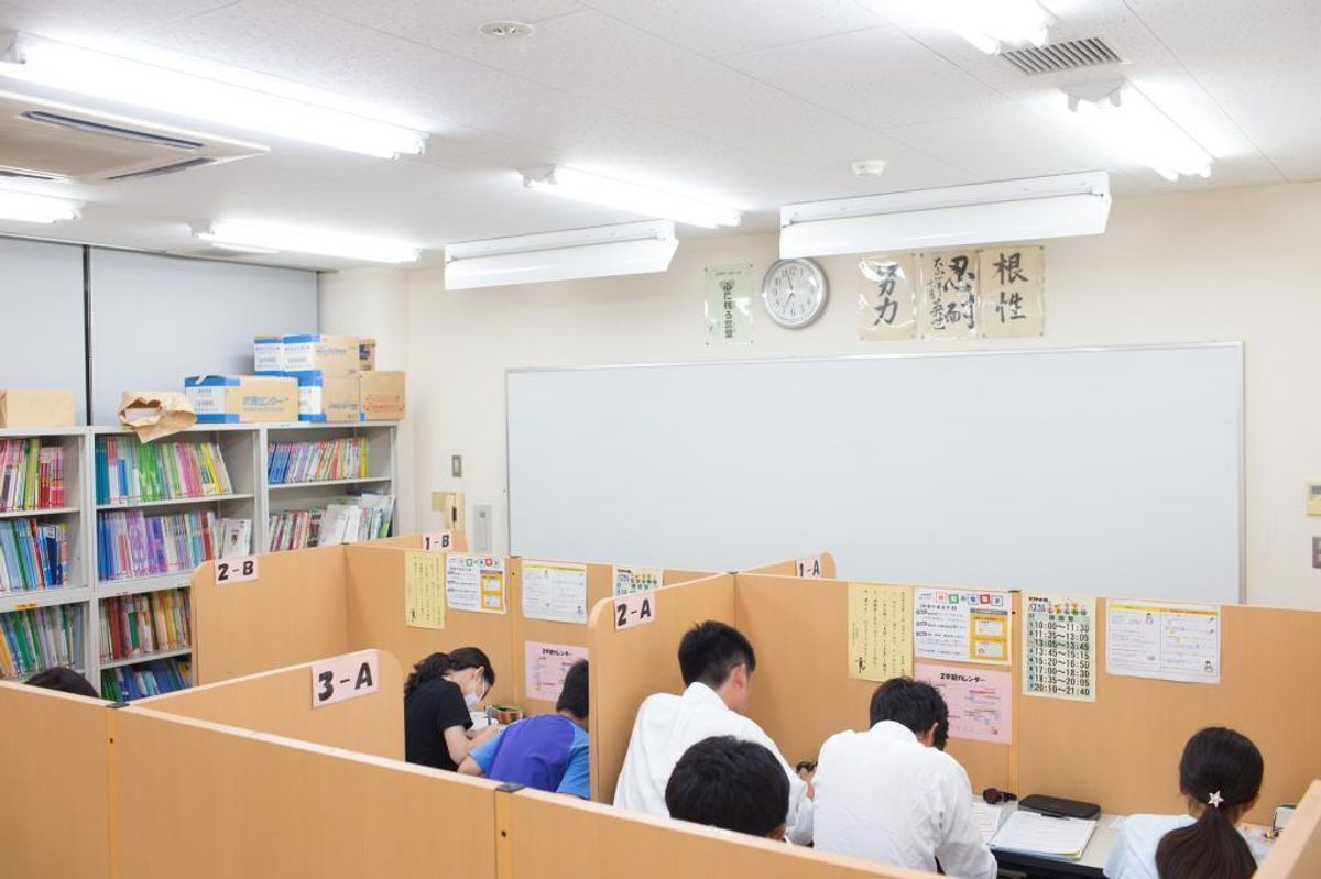 個別指導パスカル（英進館） 天神本館１号館3