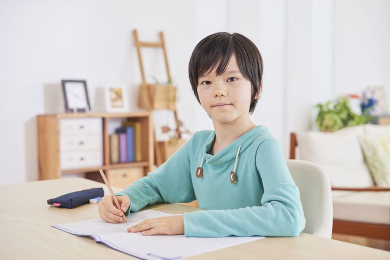Z会小学生コースの口コミ 感想は パパママの評判を公開 子供の習い事の体験申込はコドモブースター