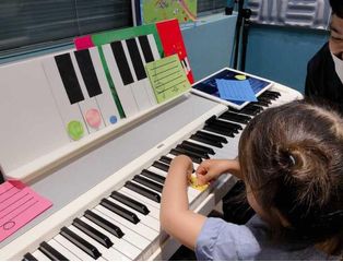 EYS-Kids 音楽教室【ピアノ】 横浜スタジオ8