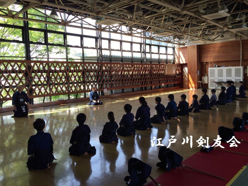 大杉剣正会 江戸川区立大杉小学校体育館写真・教室の様子