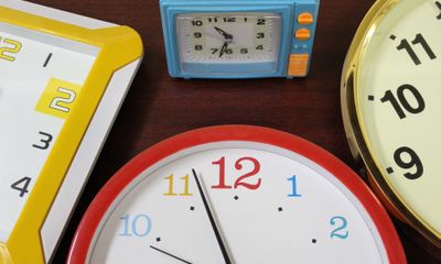 子供におすすめの知育時計7選!人気のアンパンマンも