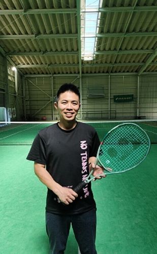 テニスラウンジ テニスラウンジ津の先生
