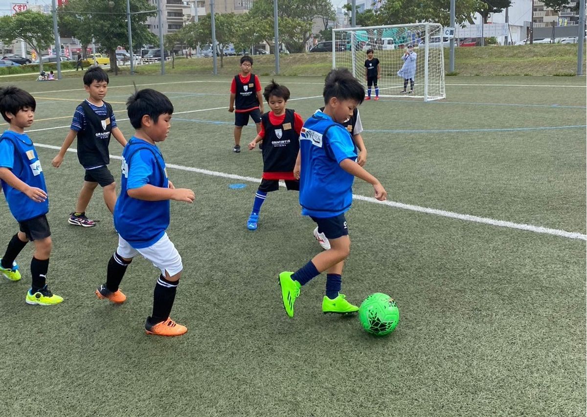 ソルデマーレ沖縄サッカースクール 新都心公園多目的グラウンド8