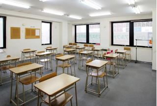 アルファプラスアカデミー 集団指導コース 教室 2