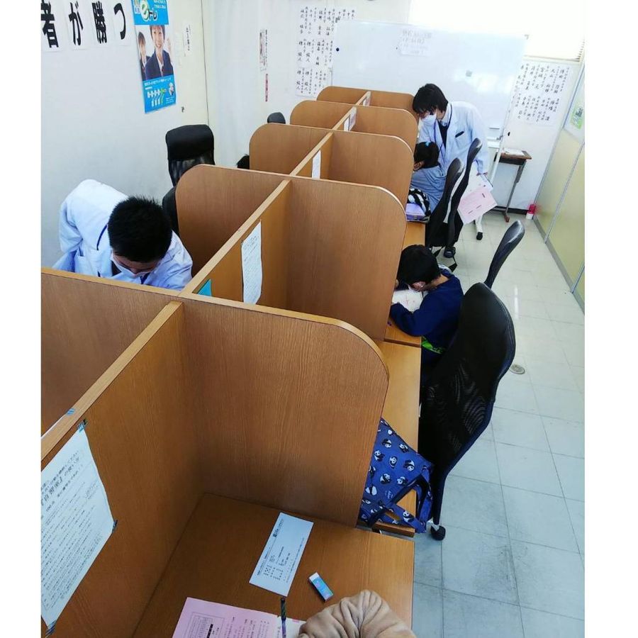 チャレンジ学院 教室 3