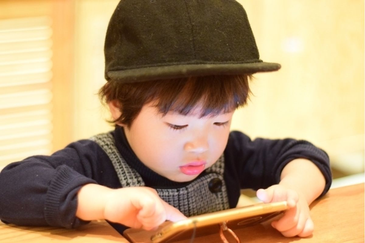知育に役立つ 2歳から遊べるおすすめスマホアプリ5選 子供の習い事の体験申込はコドモブースター 知育に役立つ 2歳から遊べるおすすめスマホアプリ5選 子供の習い事の体験申込はコドモブースター