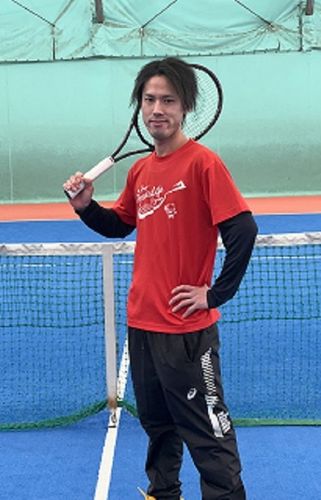 テニスラウンジ テニスラウンジ緑の先生