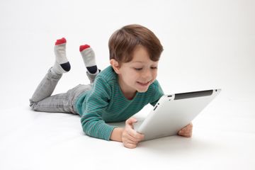 スマホで遊べる子供向け知育アプリ14選 有料でも試したい 子供の習い事の体験申込はコドモブースター