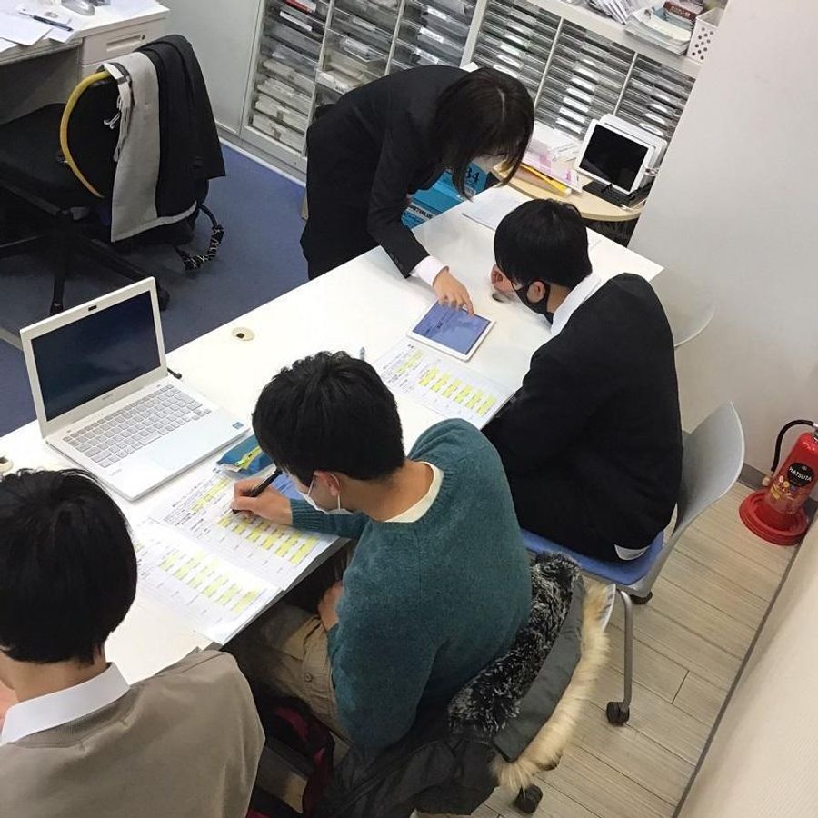 東進衛星予備校【シェアードウェイ】 教室 2