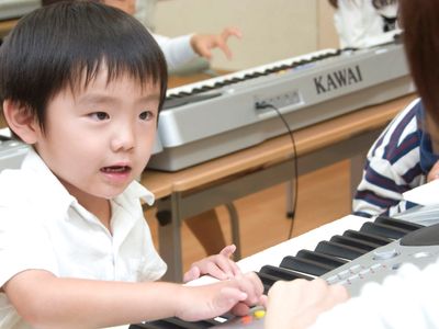 カワイ音楽教室 リトミックコース 西尾センターの４歳のためのピコルわーるど