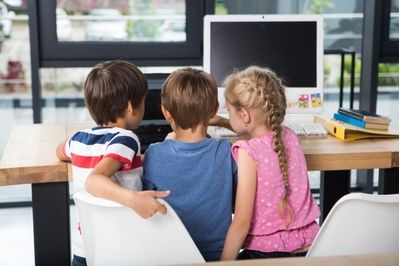 子供向け人気プログラミングスクール5選!料金や教材の違いは?