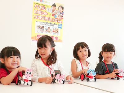 低学年からのプログラミング教室アーテック自考力キッズの料金は?パズルやロボットも学べる!