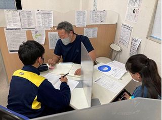 個別指導塾 トライプラス 教室 4