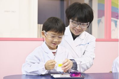 ベネッセサイエンス教室 たまプラーザ教室のサイエンス教室 - 小学4年生コース