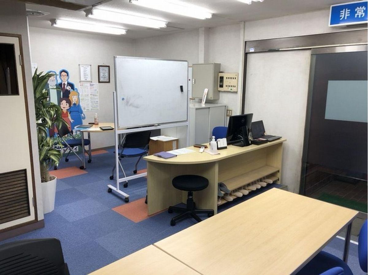 個別指導塾 トライプラス 教室 3