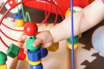 2歳におすすめ、知育にも役立つ誕生日プレゼント15選!