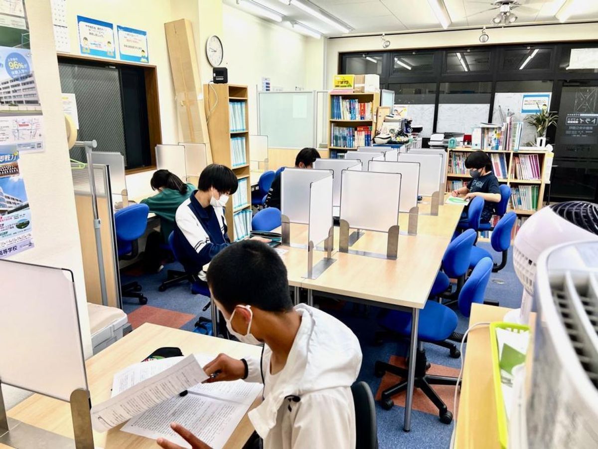 個別指導塾 トライプラス 美薗中央公園校3