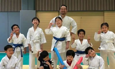 こどもヒーロー空手教室 学芸大学駅前教室の口コミ 料金 体験申込 子供の習い事口コミ検索サイト コドモブースター こどもヒーロー空手教室 学芸大学駅前教室の口コミ 料金 体験申込 子供の習い事口コミ検索サイト コドモブースター