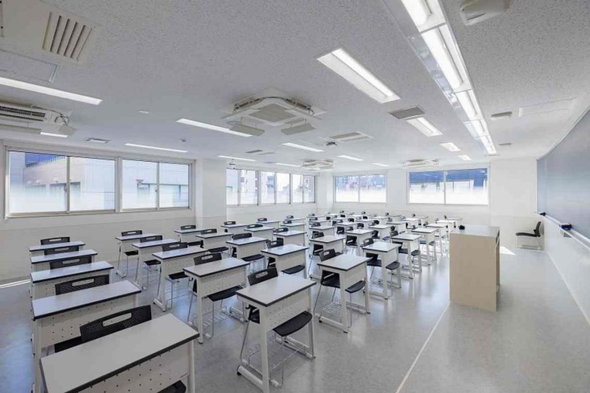 駿台予備学校 お茶の水校1号館4