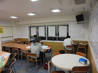 京進の中学・高校受験ＴＯＰΣ 教室 4