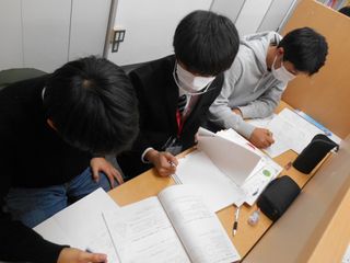 個別指導 スクールIE 教室 3