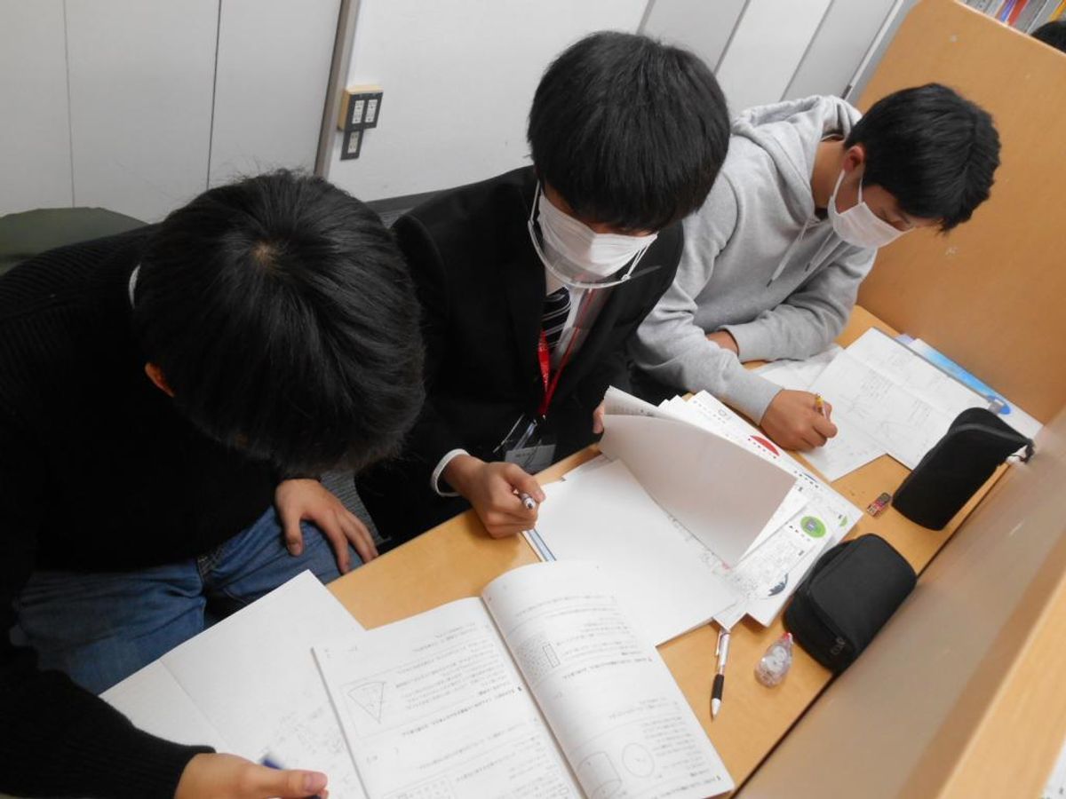 個別指導 スクールIE 教室 3