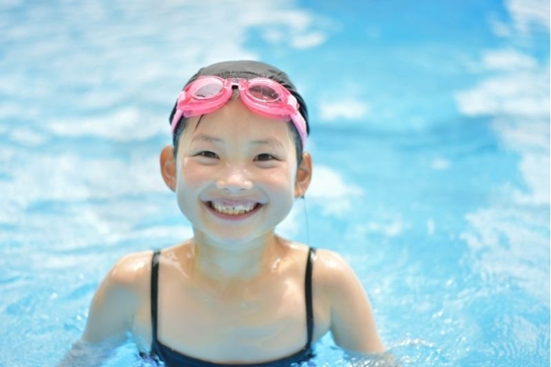 岩原駅周辺の子供の習い事教室3選。親子で通えるスイミングスクールも！
