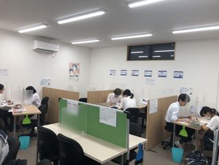 個別指導塾 トライプラス 根上り松校6