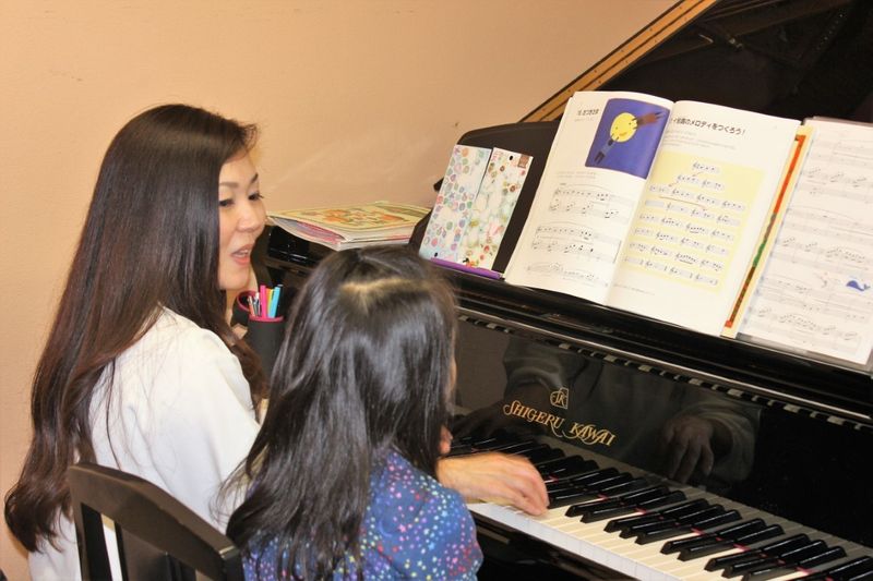 はじめから「音楽性」を育て「表現力」を大切にする――カワイ音楽教室ピアノ講師三友先生インタビュー