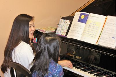 はじめから「音楽性」を育て「表現力」を大切にする――カワイ音楽教室ピアノ講師三友先生インタビュー