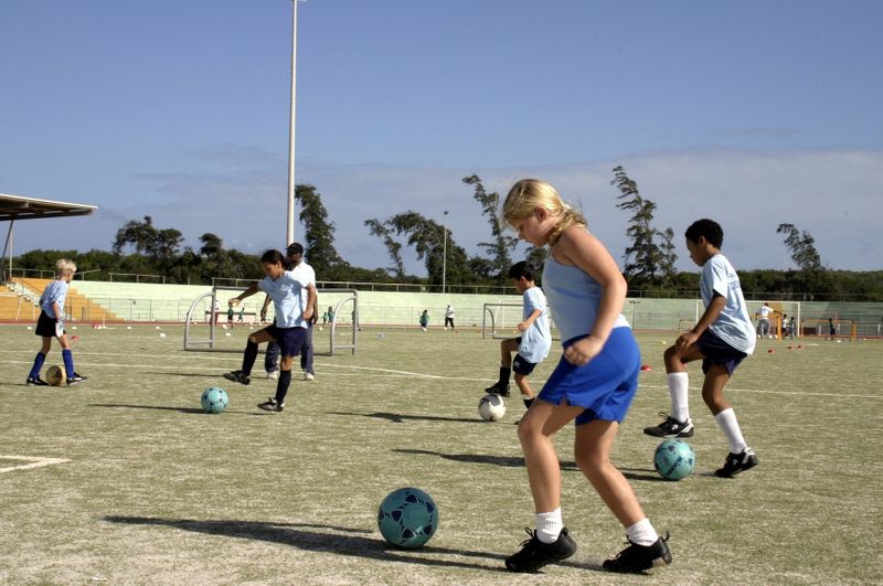 幼児の習い事としてサッカーはおすすめ？どんなスクールがあるの？
