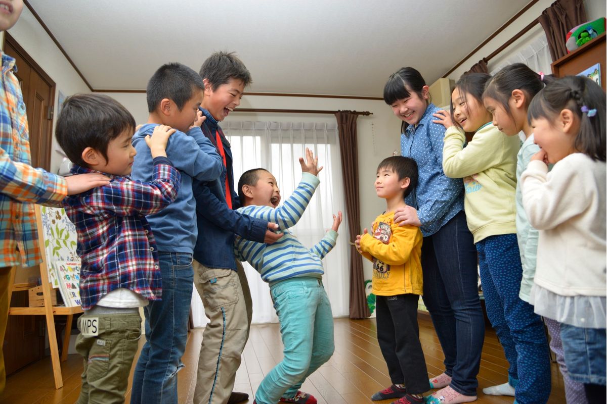 幼児からの英語教室ラボ パーティ 教材や効果 月謝など費用は 子供の習い事の体験申込はコドモブースター 幼児からの英語教室ラボ パーティ 教材や効果 月謝など費用は 子供の習い事の体験申込はコドモブースター