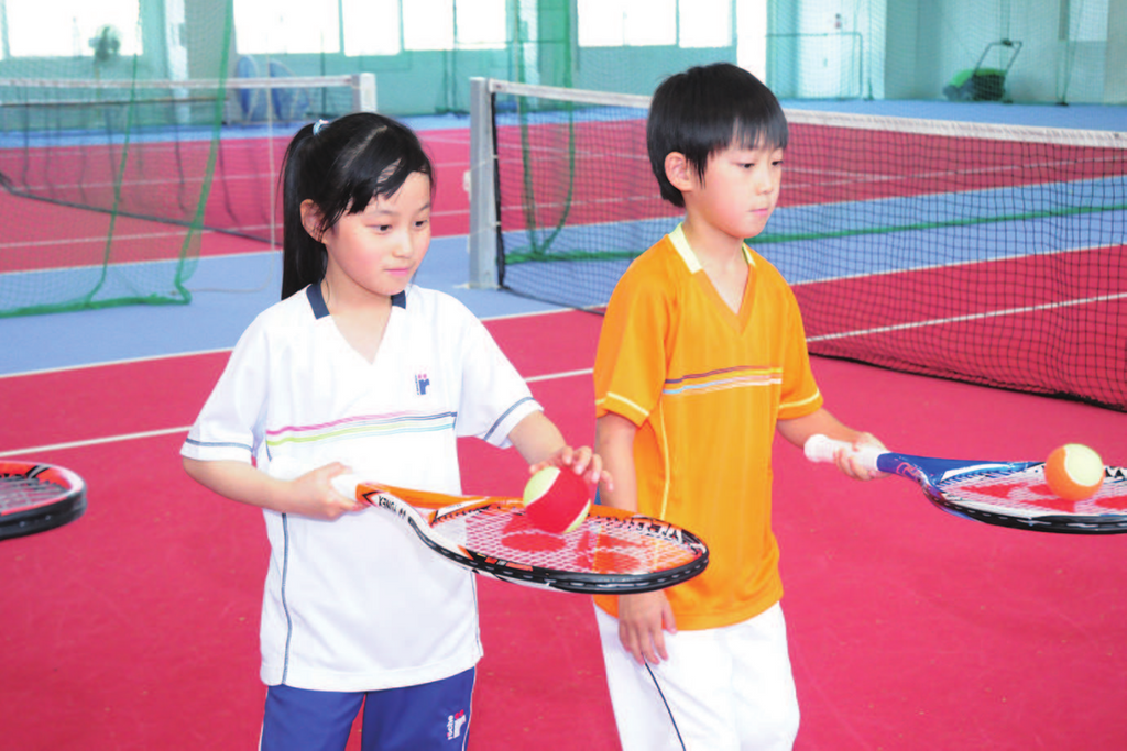 メガロス キッズテニススクール 綱島の写真 口コミ 体験申込 子供の習い事口コミ検索サイト コドモブースター メガロス キッズテニススクール 綱島の写真 口コミ 体験申込 子供の習い事口コミ検索サイト コドモブースター