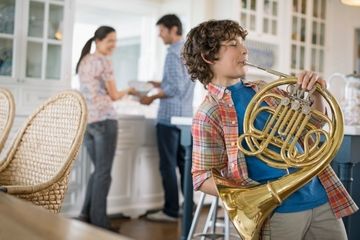 EYS Kidsは多彩な楽器16コース!個性が活かせるシステムと料金は?