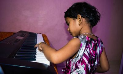 子供にピアノを習わせるのはいいこと?始める時期や費用なども教えます