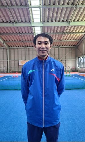 テニスラウンジ テニスラウンジ明和の先生