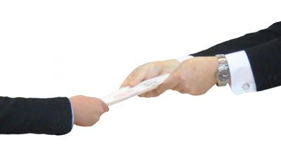 子供が習い事を辞める時にお礼は必要?何を渡せばいい?