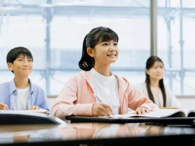 Z会東大進学教室【中学受験コース】 池袋教室の少人数制クラス授業