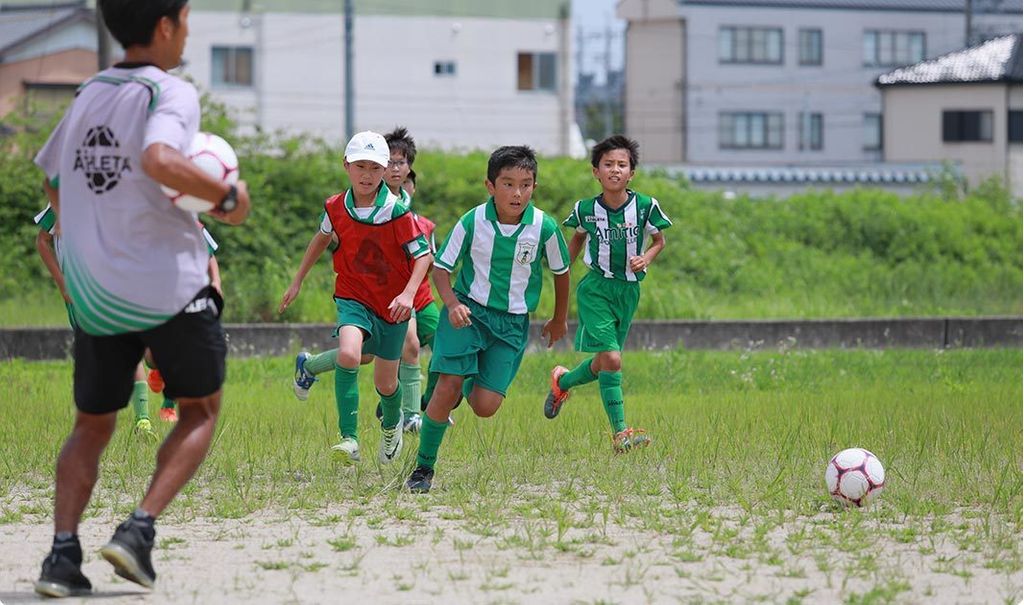 アミティエ スポーツクラブ サッカースクール 伏見南校の写真 口コミ 体験申込 子供の習い事口コミ検索サイト コドモブースター