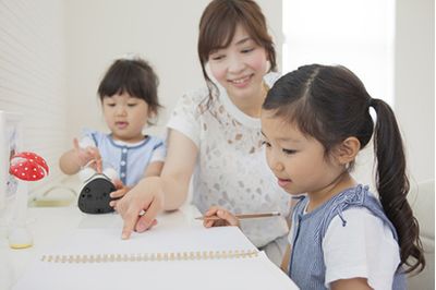 アクティブ英会話の料金は?英会話家庭教師の内容や評判