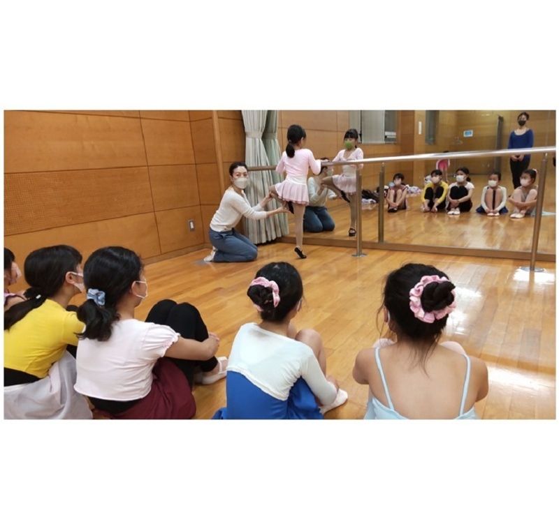 モダンバレエスタジオSmile Bouquet 保土ヶ谷教室の様子