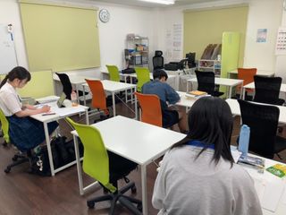 個別指導塾 学習空間 教室 2